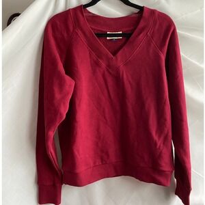 Universal Thread V-Neckline Red Sweatshirt Small Cozy‎ Winter Layering Oversized